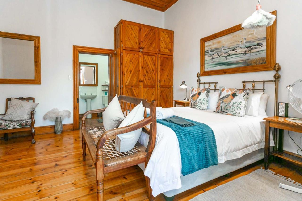 Ravenscliff Manor Hotel Oudtshoorn Exterior photo