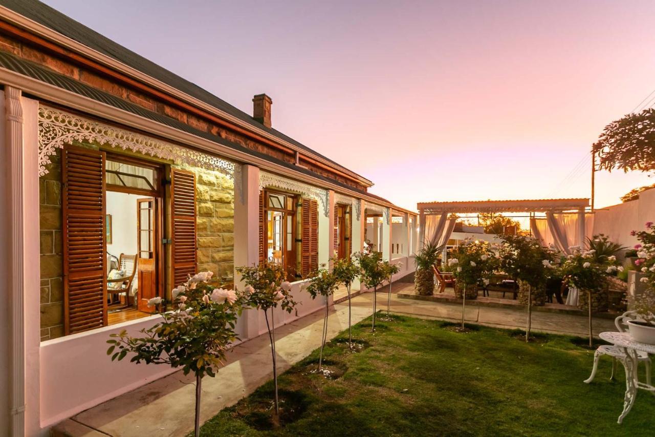 Ravenscliff Manor Hotel Oudtshoorn Exterior photo