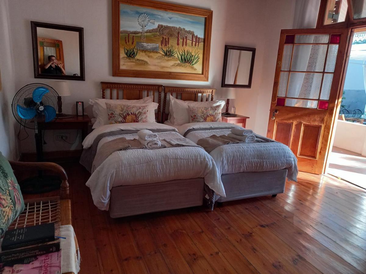 Ravenscliff Manor Hotel Oudtshoorn Exterior photo